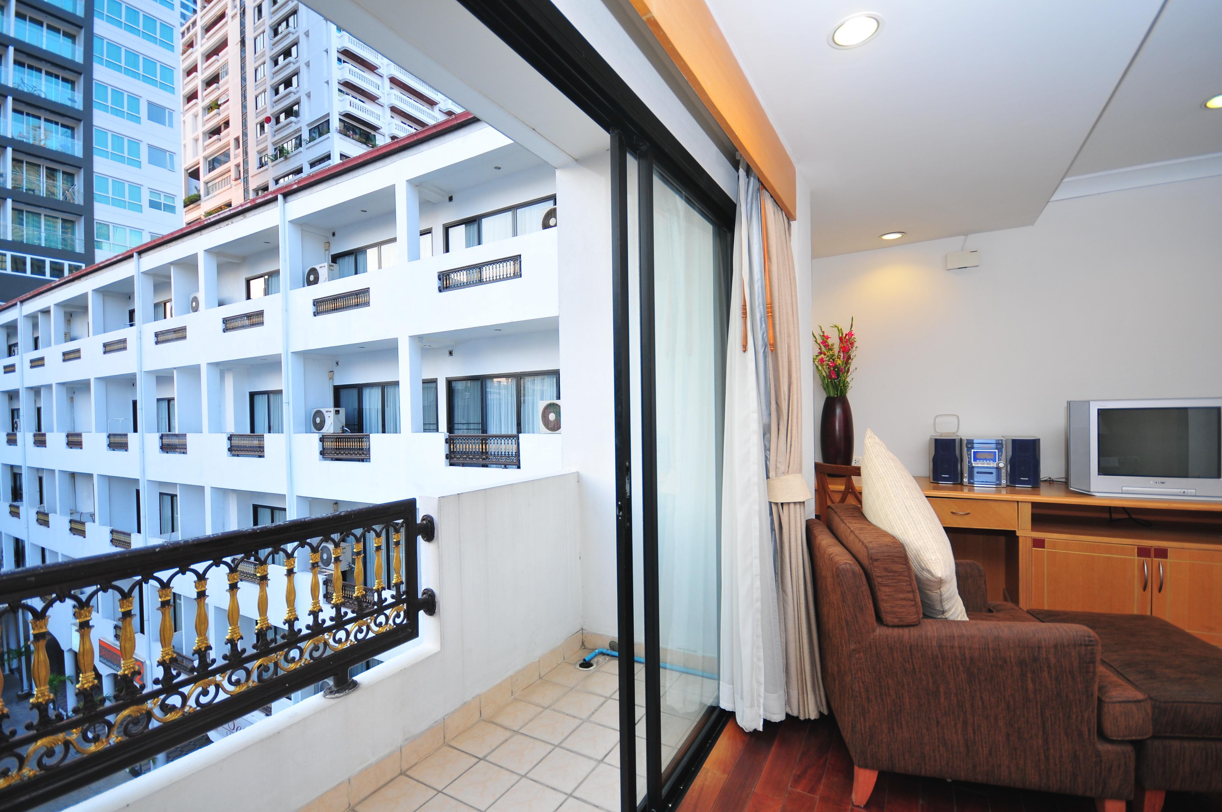 Admiral Suites Банкок Стая снимка