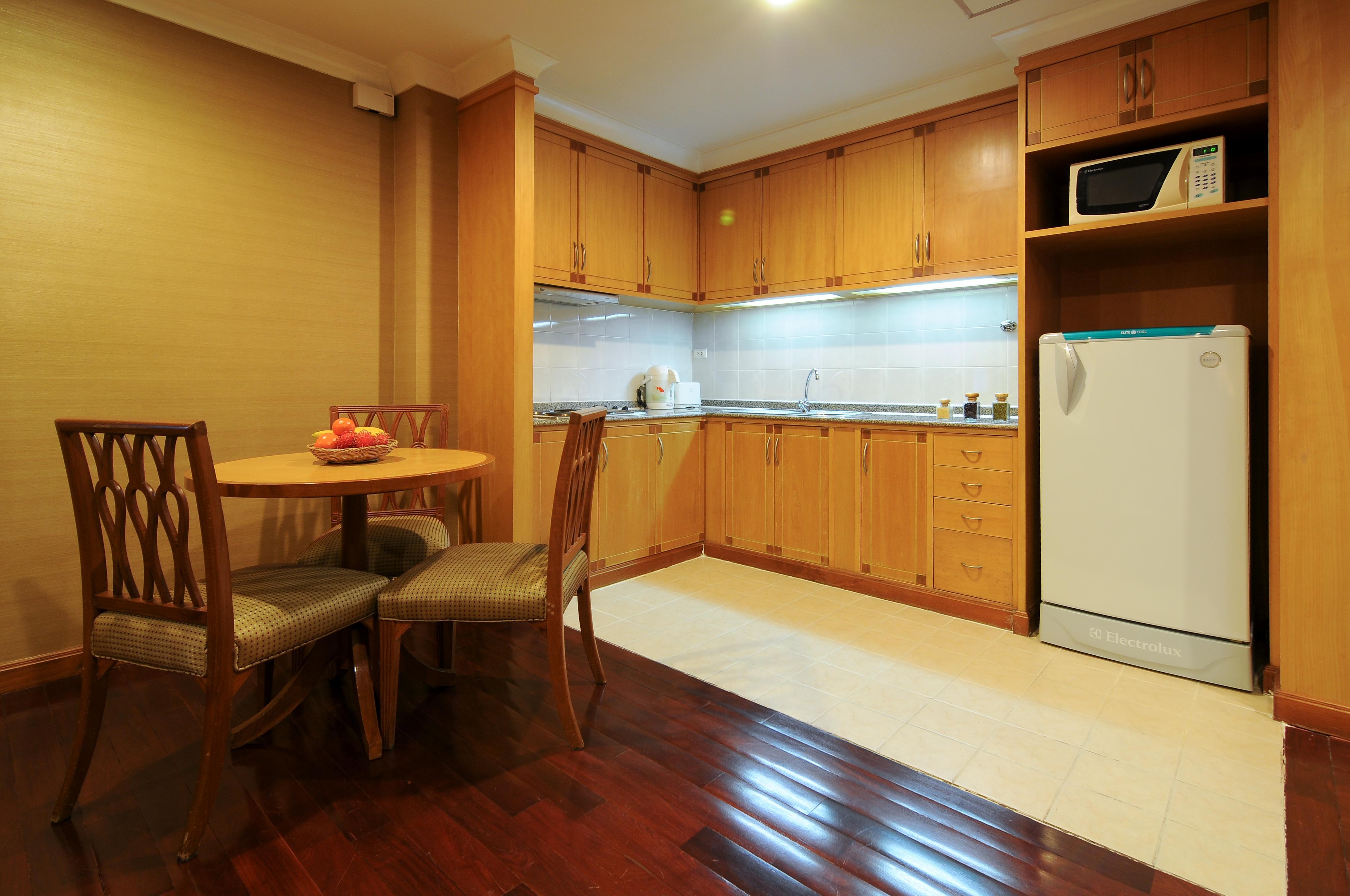 Admiral Suites Банкок Стая снимка