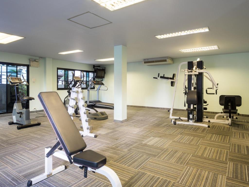 Admiral Suites Банкок Екстериор снимка
