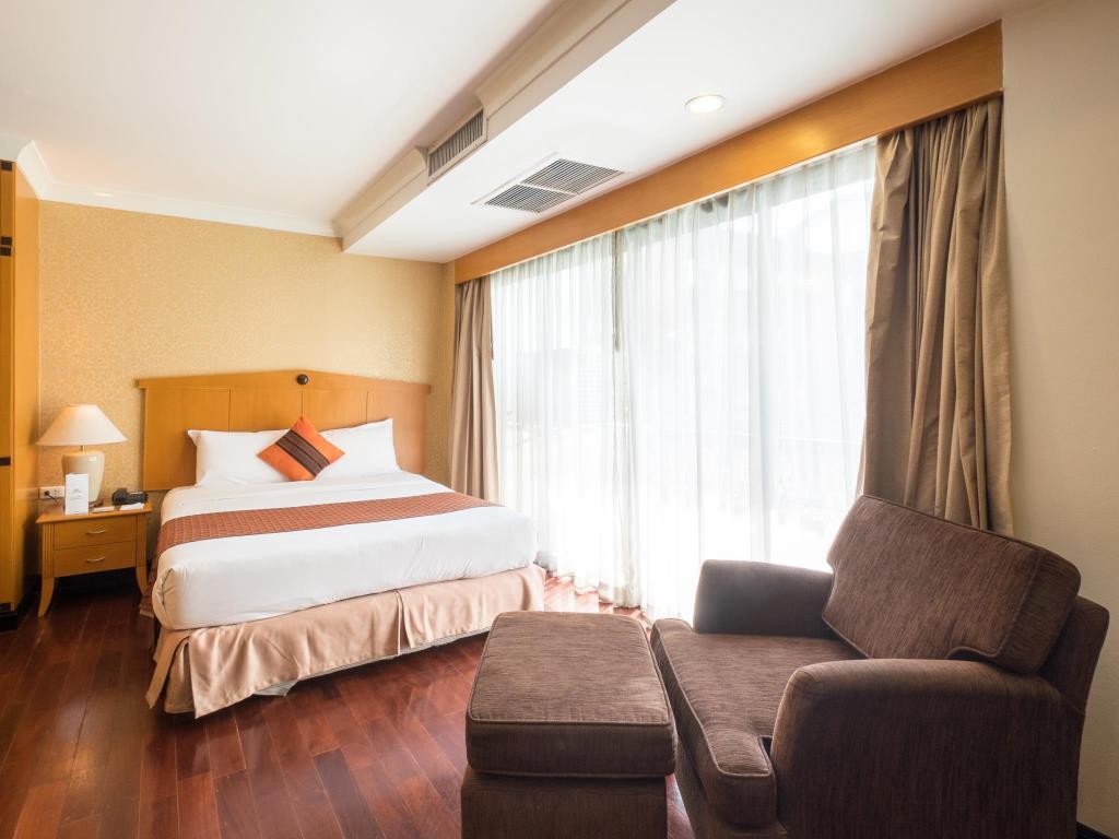 Admiral Suites Банкок Екстериор снимка